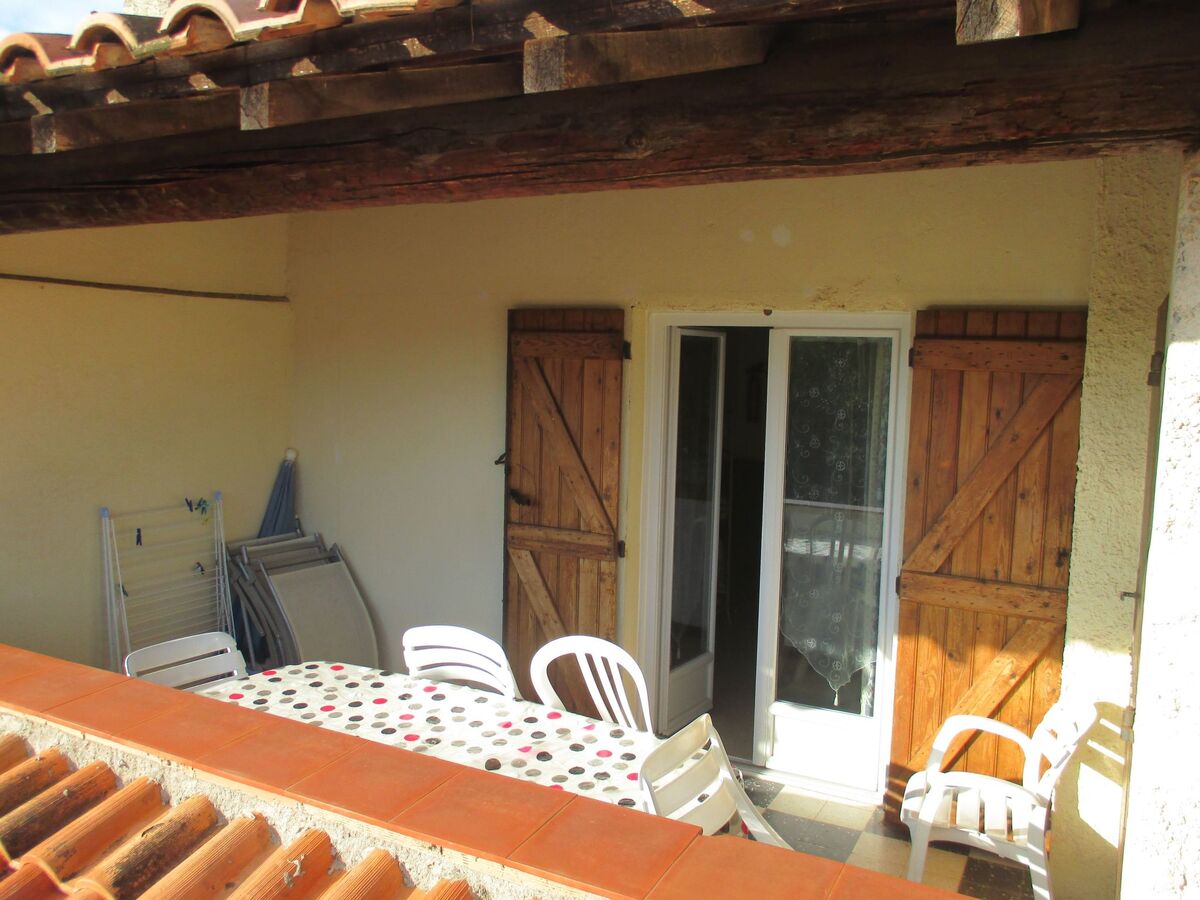 Appartement 2 chambres, grande terrasse couverte à Cavalaire - Photo 9