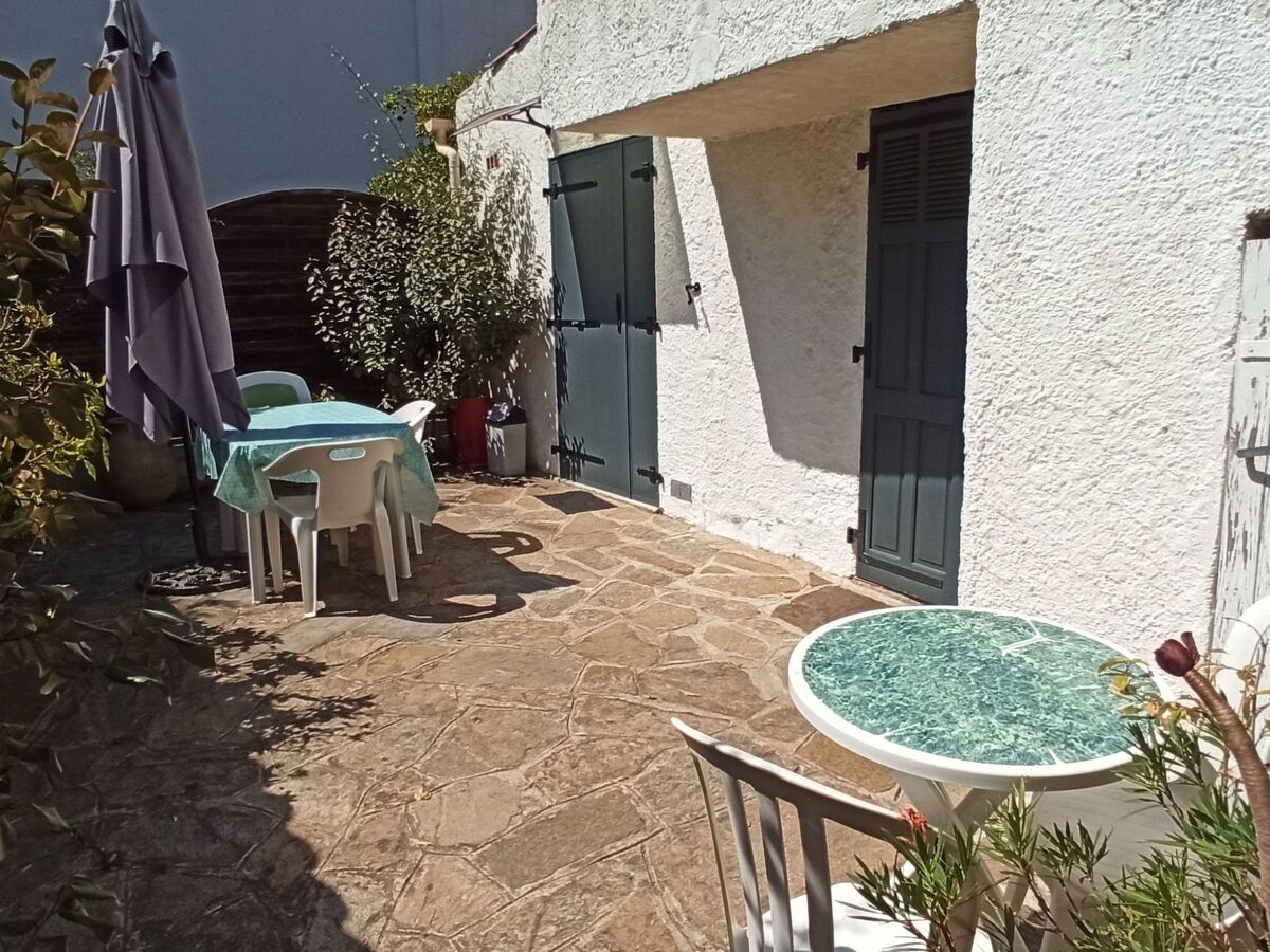 Appartement provençal calme avec terrasse à Cavalaire - Photo 9