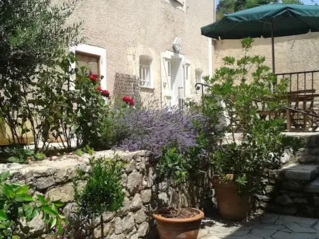 Studio avec jardin privé clos à Valbonne : photo 3