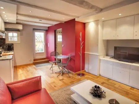 Studio avec jardin privé clos à Valbonne : photo 10