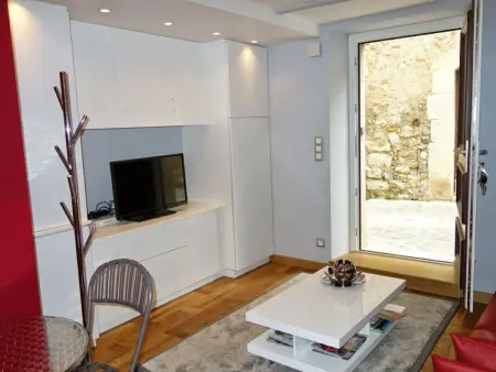 Studio avec jardin privé clos à Valbonne : photo 24