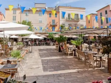 Studio avec jardin privé clos à Valbonne : photo 34