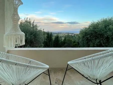 Maison provençale 5 chambres, piscine et vue mer à Vence : photo 48