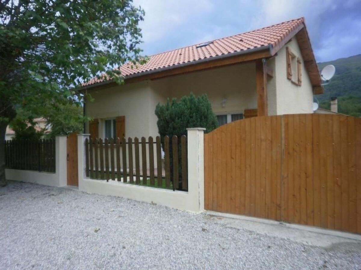 Maison accessible Tarascon-sur-Ariège, jardin et terrasse - Photo 1