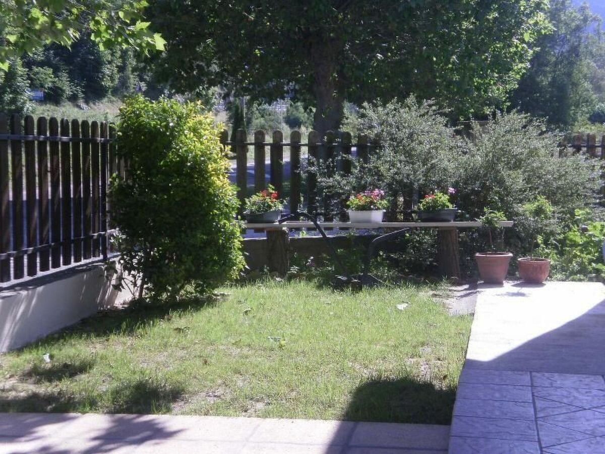 Maison accessible Tarascon-sur-Ariège, jardin et terrasse - Photo 4