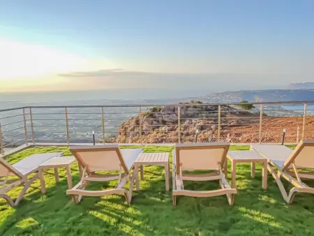 Location maison à Agia Marina, Villa Lia mit ökologischem Privatpool und herrlicher Aussicht.