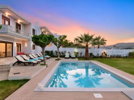 Location maison à Georgioupoli, Sunlight Villa mit beheiztem Pool