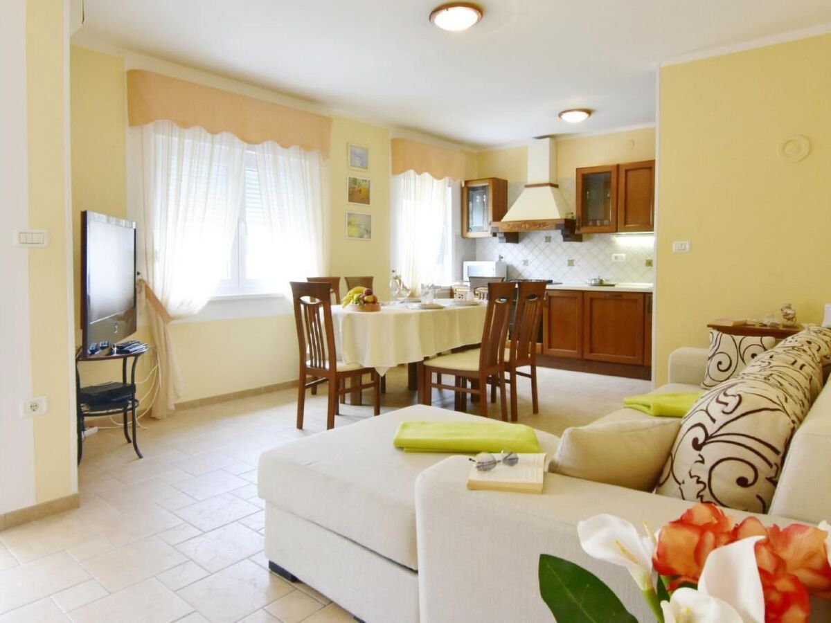 Vila Maria Punta – Maison 6 pers., piscine 120 m² - Photo 8