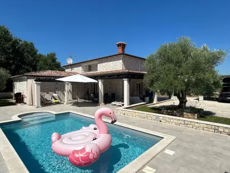 Villa Mali Raj - Maison 8 pers. avec piscine à Fabci