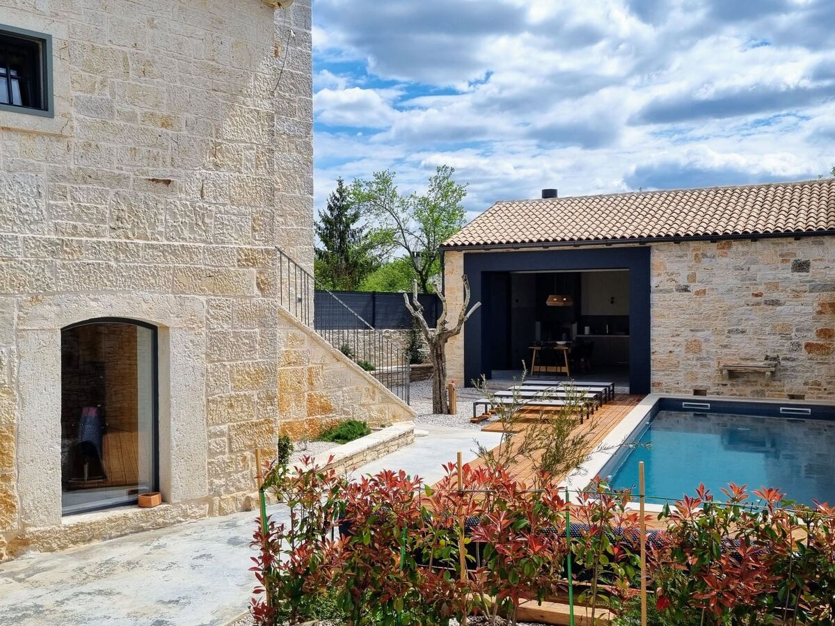 Villa Qualia – 4 chambres, piscine chauffée à Jakovici - Photo 3