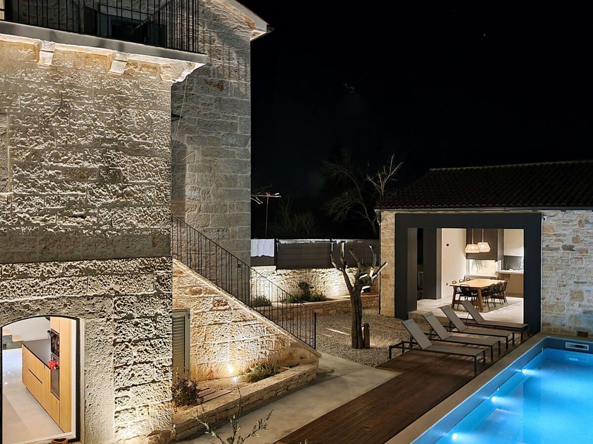 Villa Qualia – 4 chambres, piscine chauffée à Jakovici - Photo 4