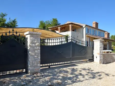 Villa Miramar, maison 8 personnes avec piscine à Tar : photo 12