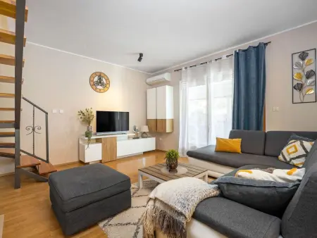 Villa Lara à Rogovići : maison 9 pers., piscine privée : photo 7