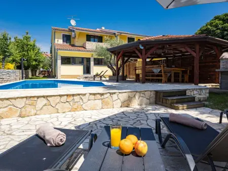 Villa Lara à Rogovići : maison 9 pers., piscine privée : photo 27