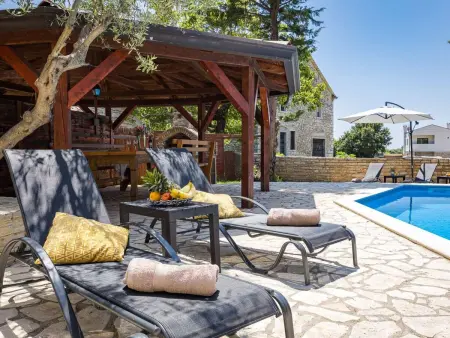 Villa Lara à Rogovići : maison 9 pers., piscine privée : photo 40