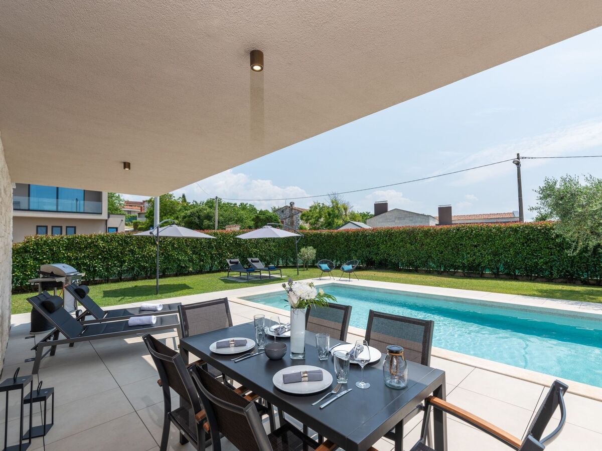 Villa BeLexo à Dračevac : maison design avec piscine 32 m² - Photo 10