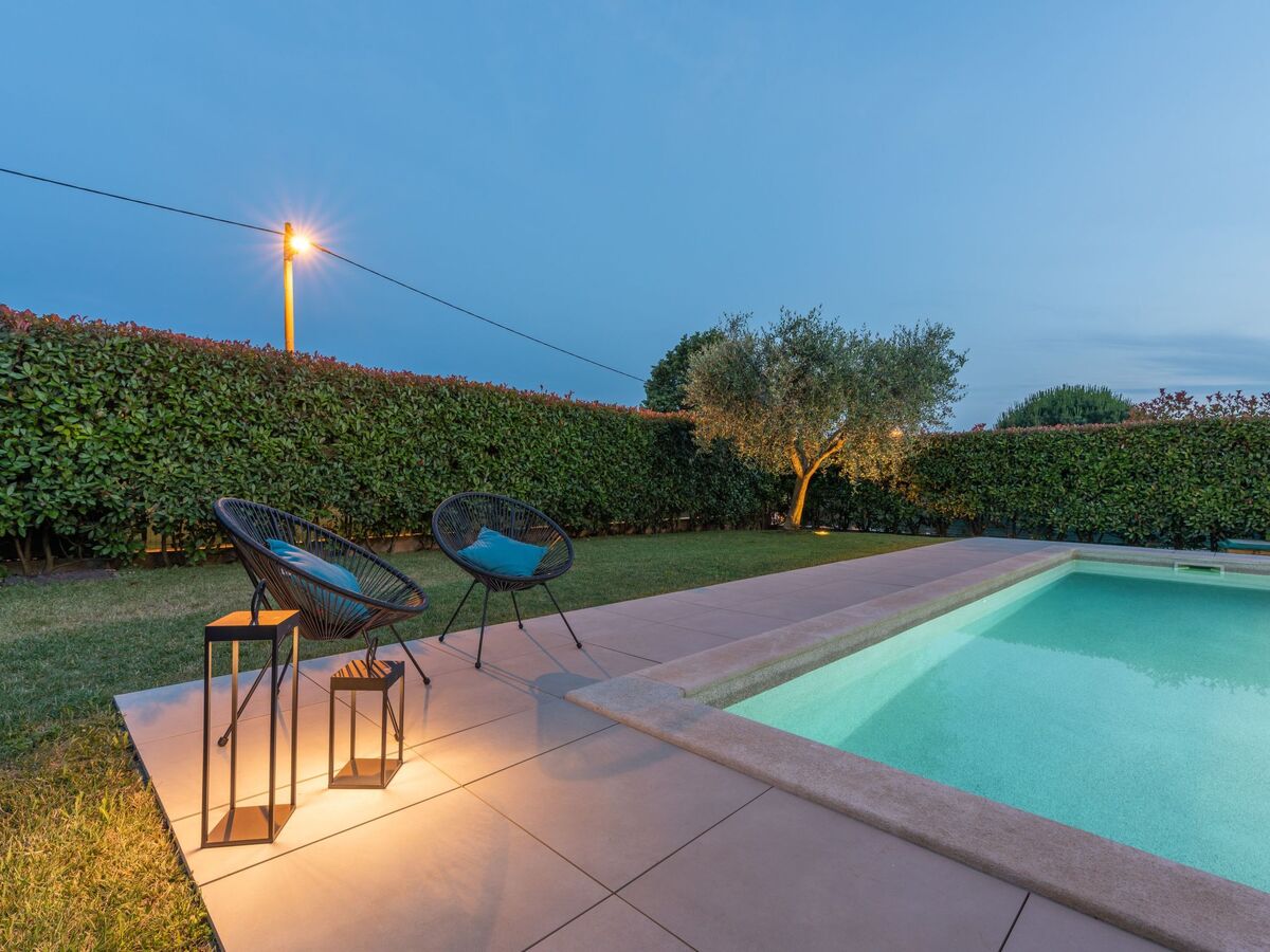 Villa BeLexo à Dračevac : maison design avec piscine 32 m² - Photo 18