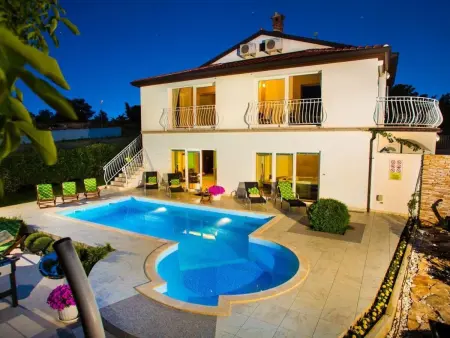 Villa Lavender en Istrie avec piscine et vue mer