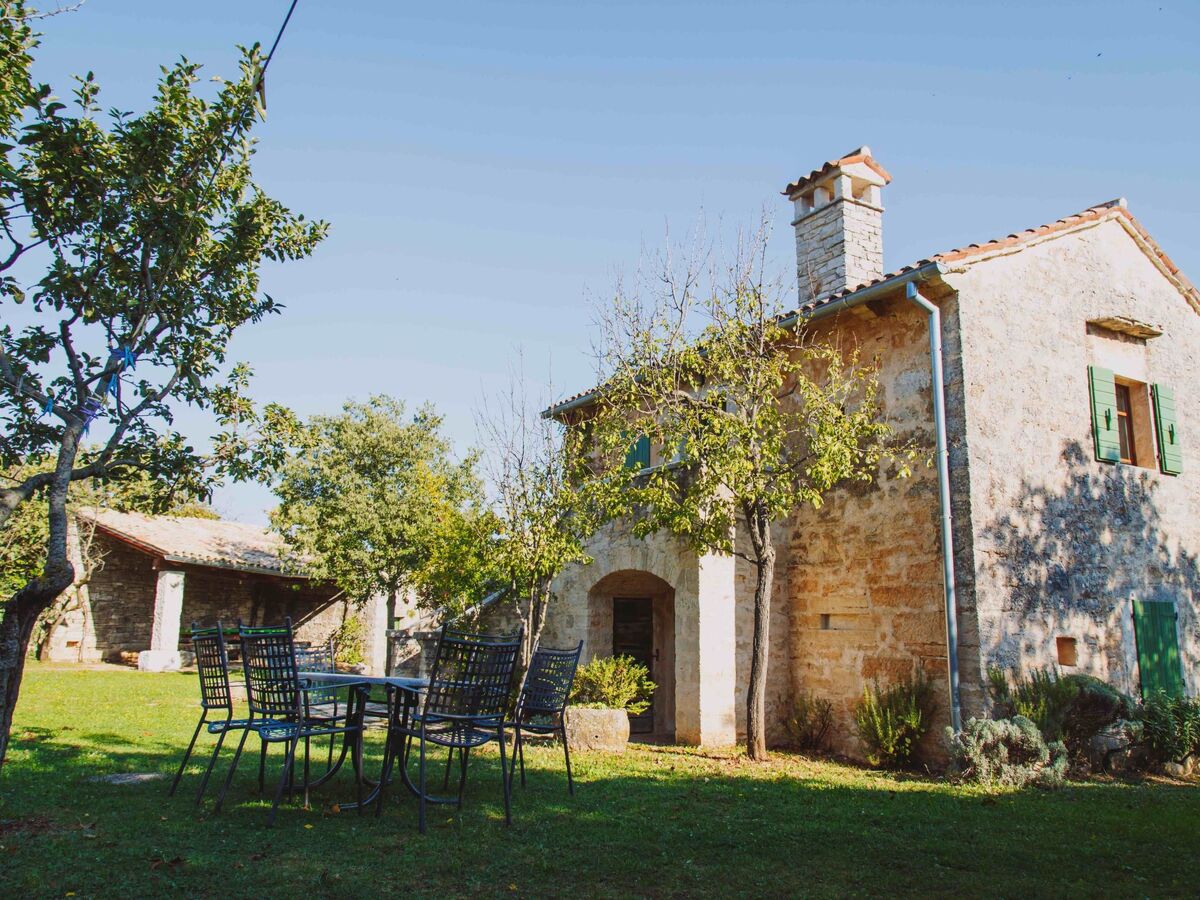 Maison 4 pers. avec piscine et grand jardin à Cere - Photo 11