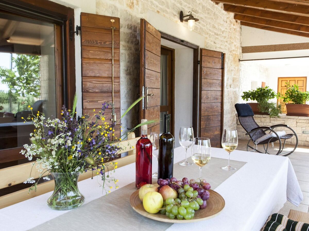 Villa Ana : maison en pierre avec vue sur la mer, Bale - Photo 1