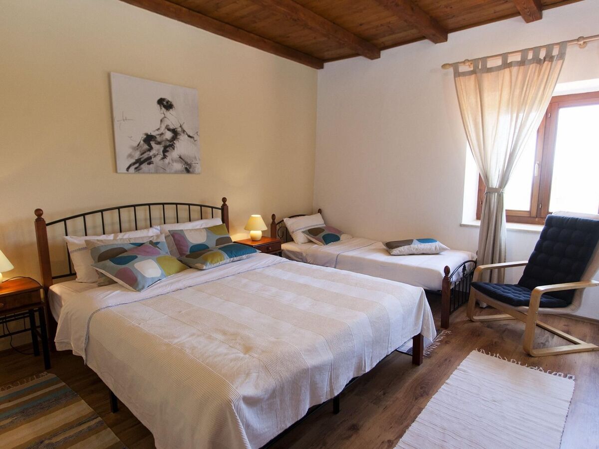 Villa Ana : maison en pierre avec vue sur la mer, Bale - Photo 10