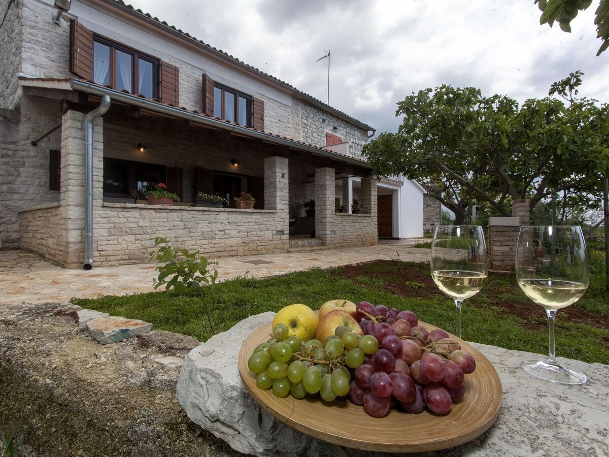 Villa Ana : maison en pierre avec vue sur la mer, Bale - Photo 21