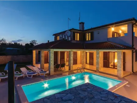 Villa Tvoja, Maison 6 personnes à Pula Krnica - Photo 1