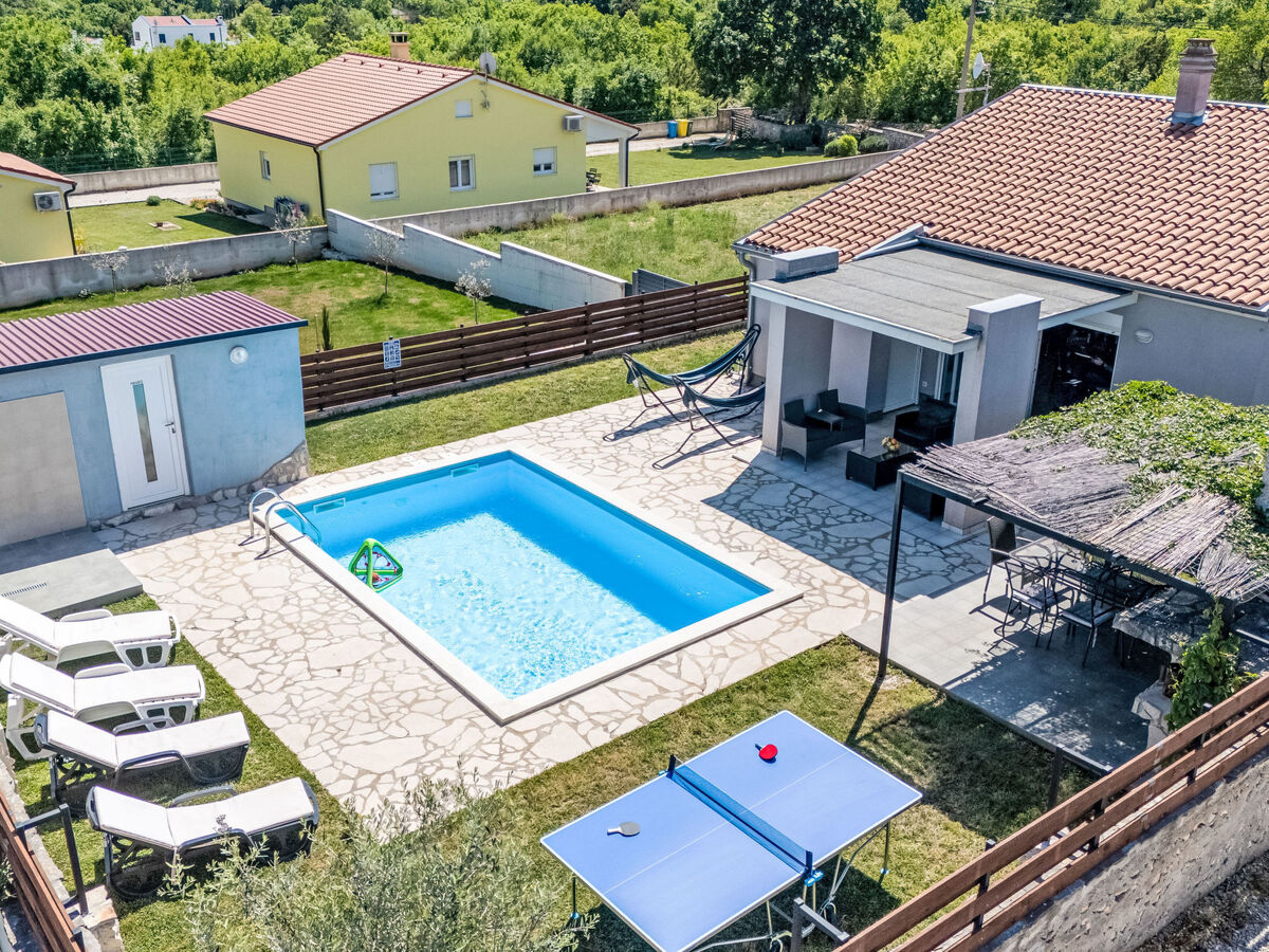 Villa indépendante avec piscine chauffée à Rakalj - Photo 9