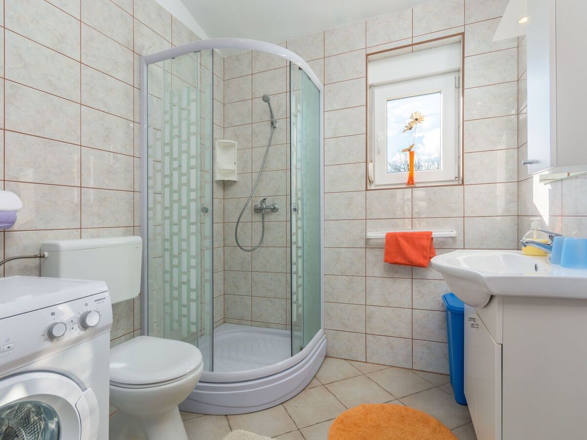 Villa indépendante avec piscine chauffée à Rakalj - Photo 40