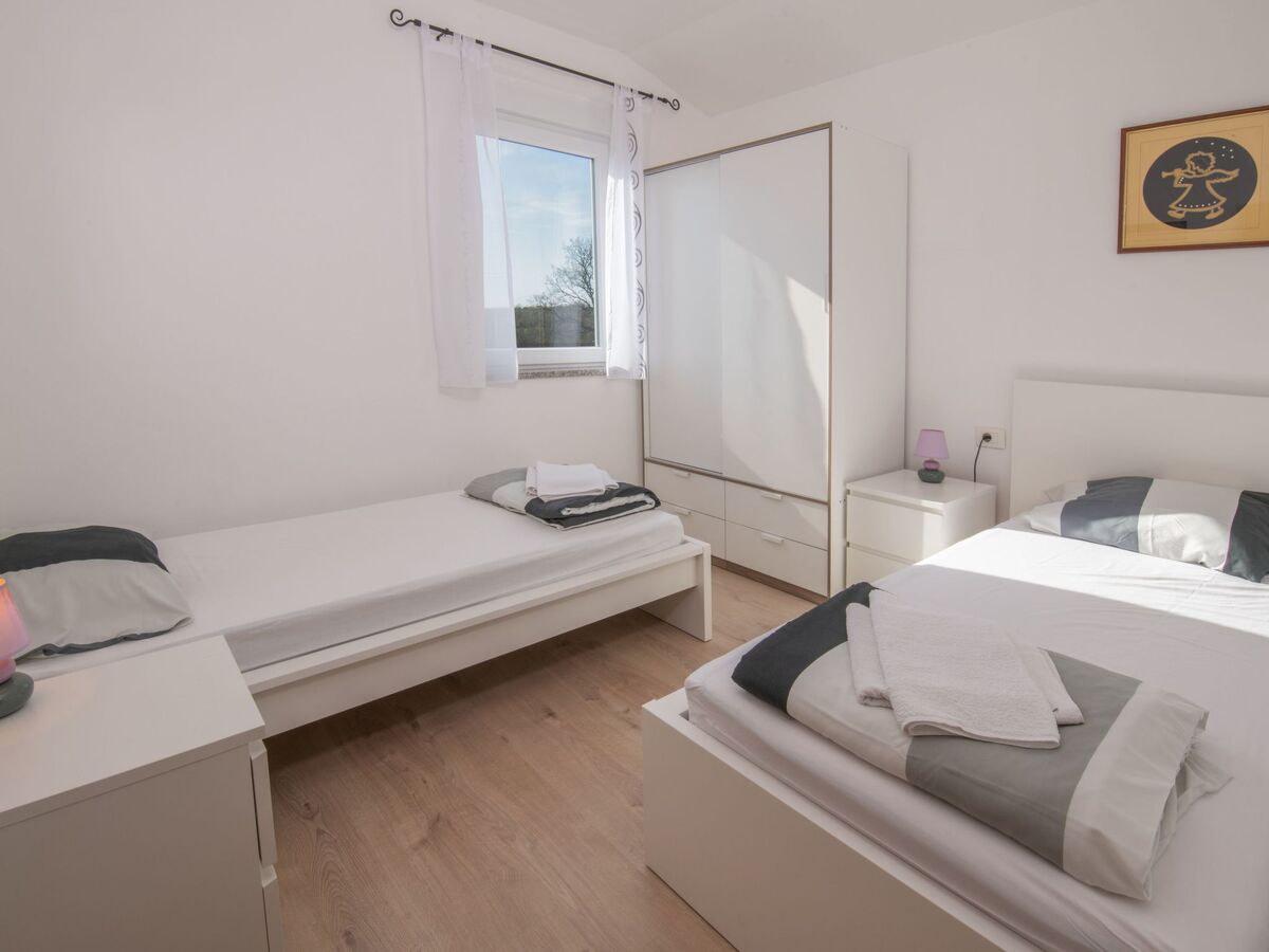 Villa indépendante avec piscine chauffée à Rakalj - Photo 43