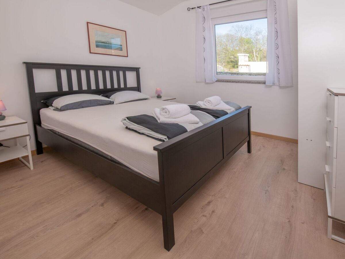 Villa indépendante avec piscine chauffée à Rakalj - Photo 44
