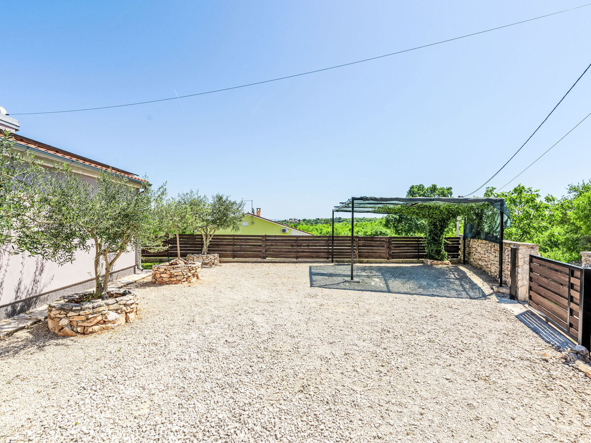 Villa indépendante avec piscine chauffée à Rakalj - Photo 59