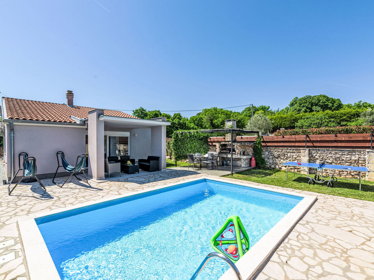 Villa indépendante avec piscine chauffée à Rakalj - Photo 65