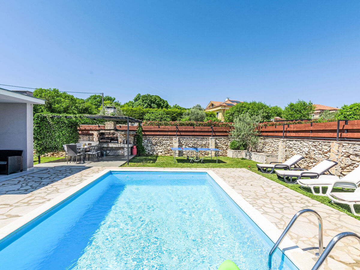 Villa indépendante avec piscine chauffée à Rakalj - Photo 68