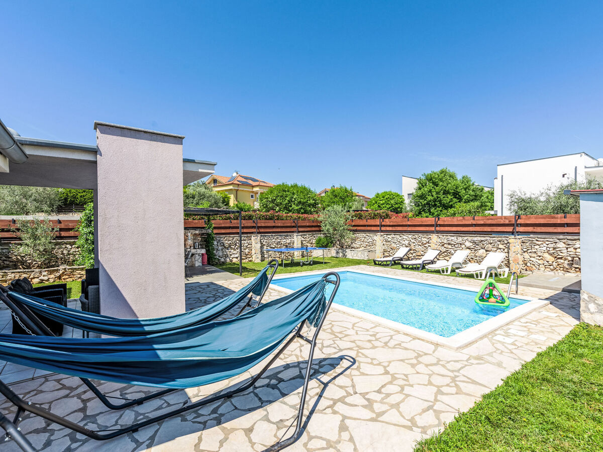 Villa indépendante avec piscine chauffée à Rakalj - Photo 69