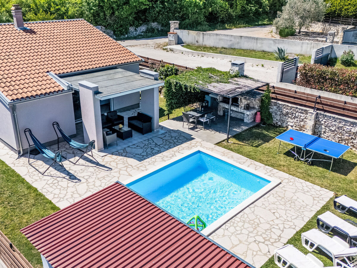 Villa indépendante avec piscine chauffée à Rakalj - Photo 71