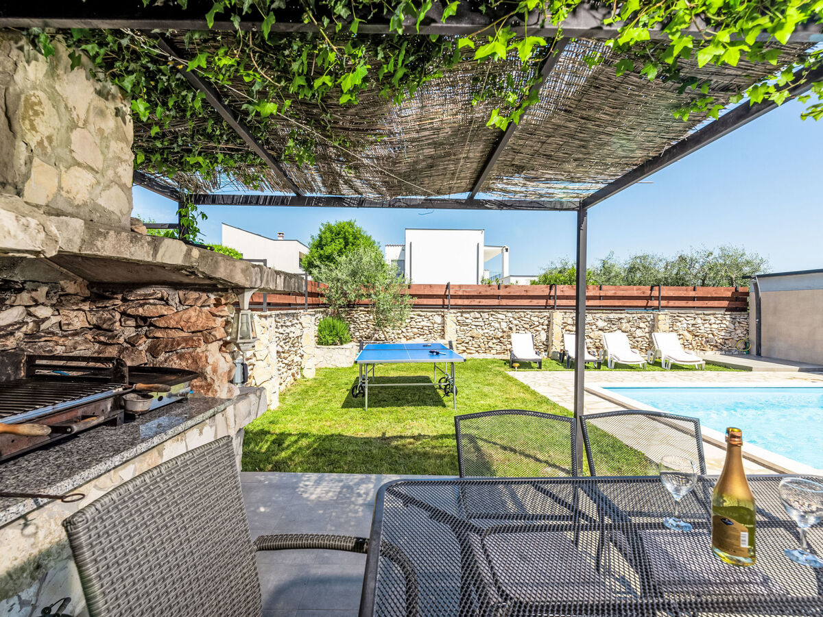 Villa indépendante avec piscine chauffée à Rakalj - Photo 73