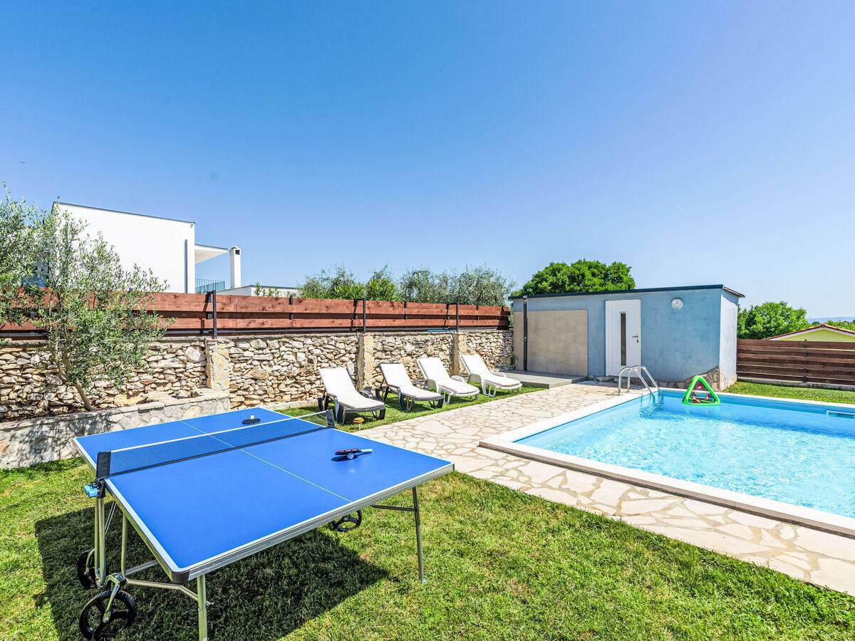 Villa indépendante avec piscine chauffée à Rakalj - Photo 77
