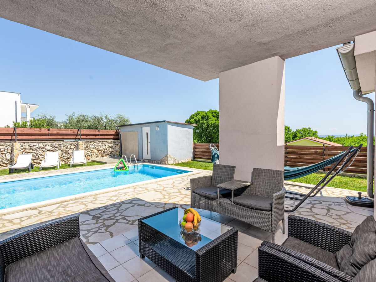 Villa indépendante avec piscine chauffée à Rakalj - Photo 79