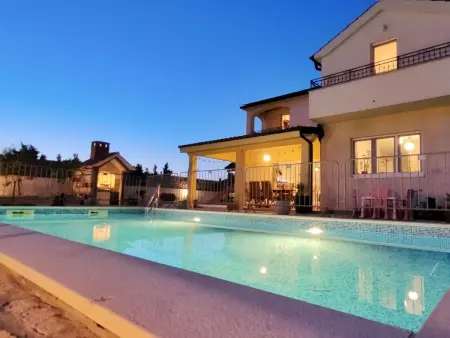 Location maison à Nin, Villa Valentina Nin mit beheiztem Pool in Meeresnähe