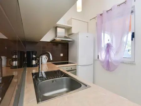 Maison avec terrasses près du bois à Vir : photo 7