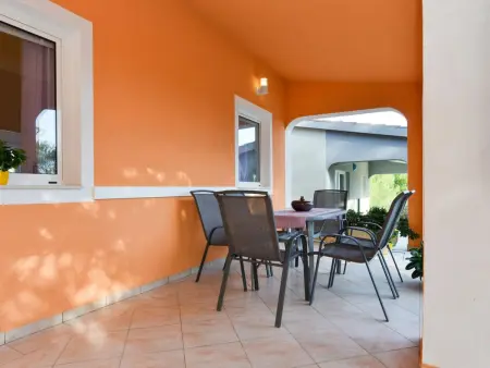 Maison avec terrasses près du bois à Vir : photo 30