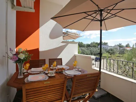 House Peša à Vir : maison 8 pers., jardin & jacuzzi : photo 14