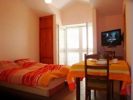 Location appartement à Sv. Filip i Jakov, Apartments Delfini mit Panoramablick auf das Meer