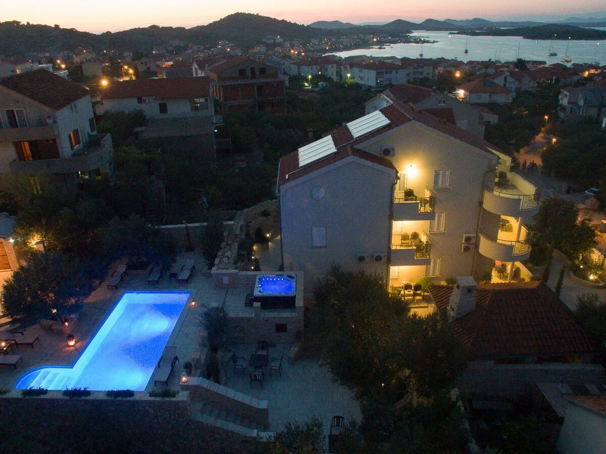 Villa Kos Murter : 22 personnes, piscine chauffée - Photo 2