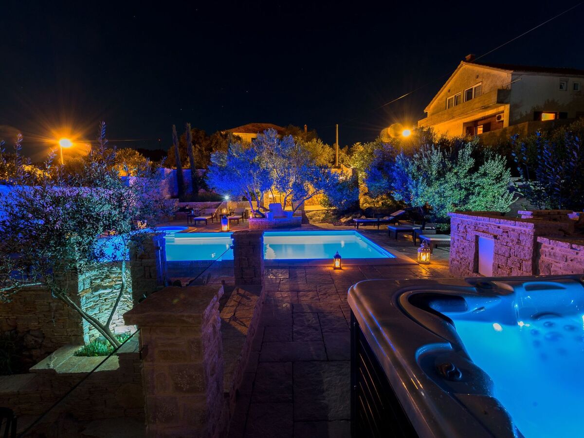 Villa Kos Murter : 22 personnes, piscine chauffée - Photo 4