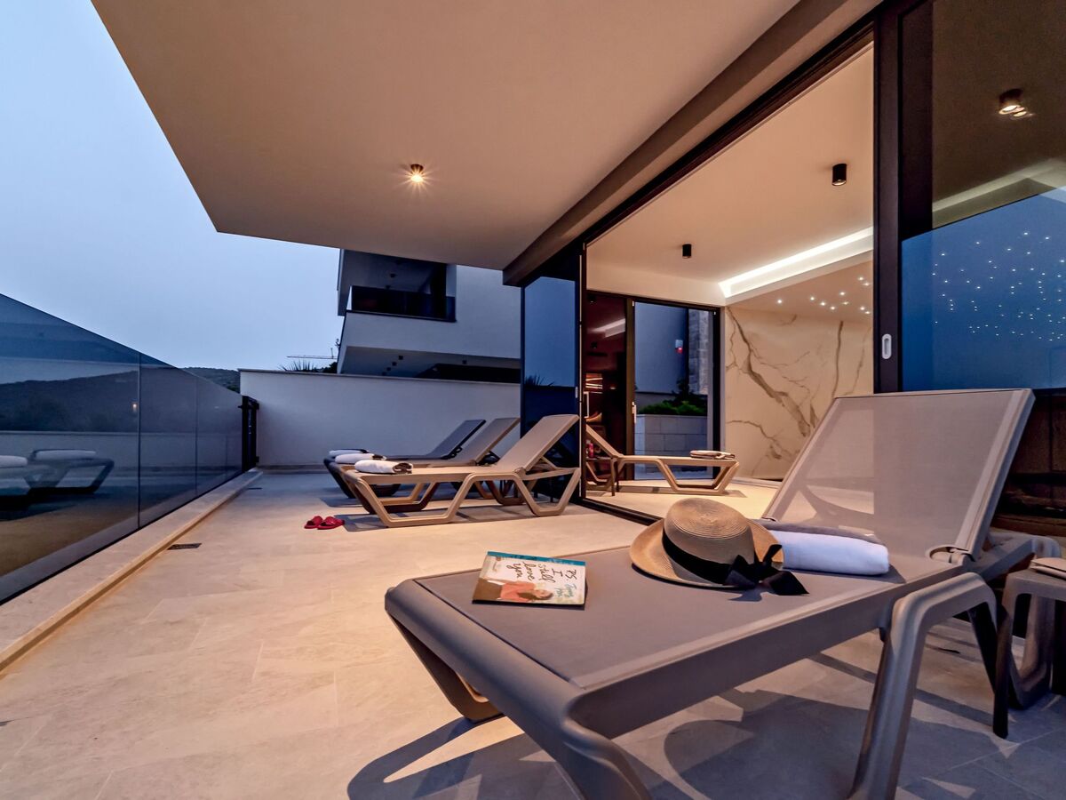 Villa Lucy Cherry – Maison 8 pers. avec piscine intérieure - Photo 18