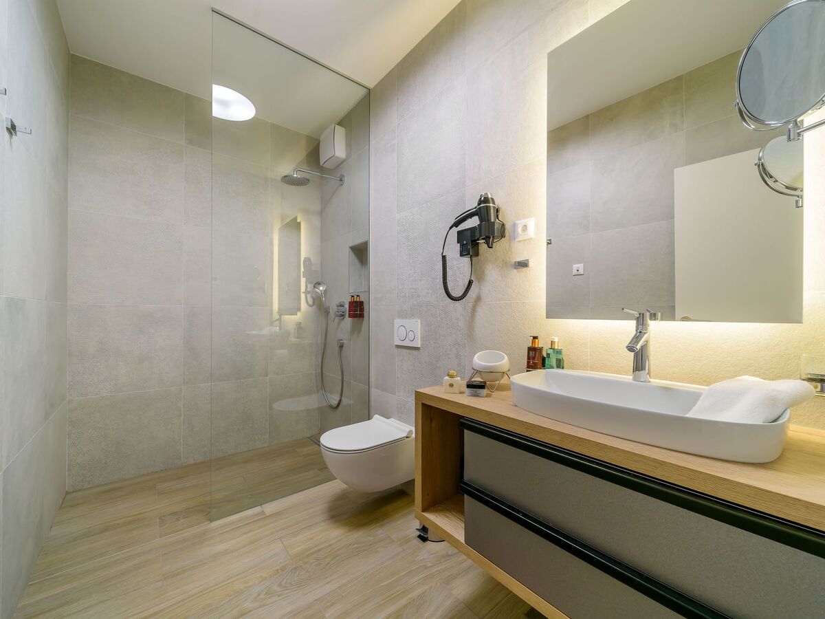Villa Lucy Cherry – Maison 8 pers. avec piscine intérieure - Photo 32