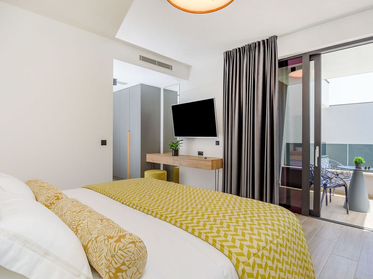Villa Lucy Lemon – Maison 8 pers. avec piscine à Marina - Photo 18