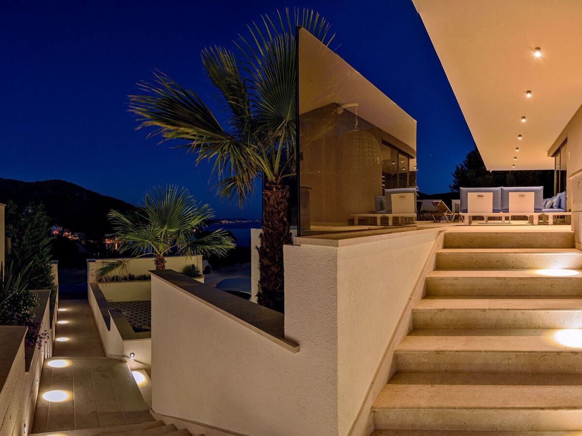 Villa Lucy Plum, maison 4 chambres avec piscine infinity - Photo 4